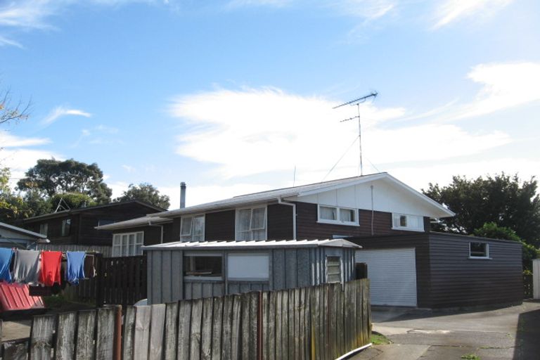 Photo of property in 1/3 De Thiery Place, Pakuranga Heights, Auckland, 2010