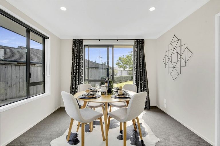 Photo of property in 12 Satchmo Place, Rototuna North, Hamilton, 3210