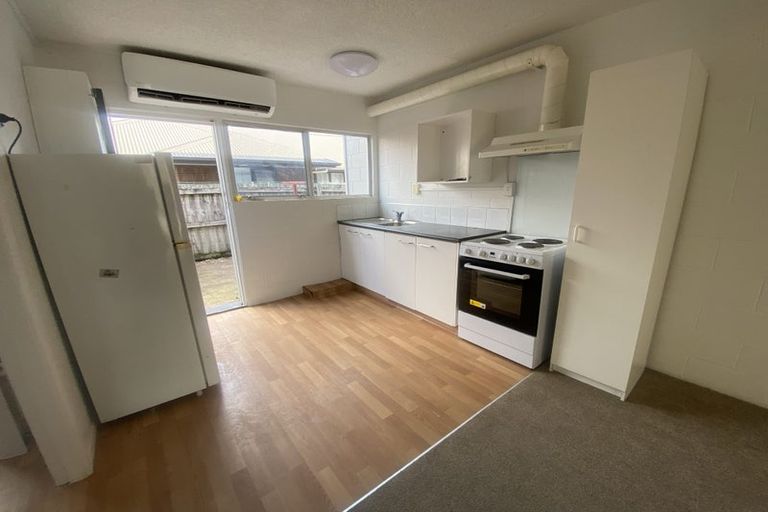 Photo of property in 4/3 Tralee Place, Hillcrest, Hamilton, 3216