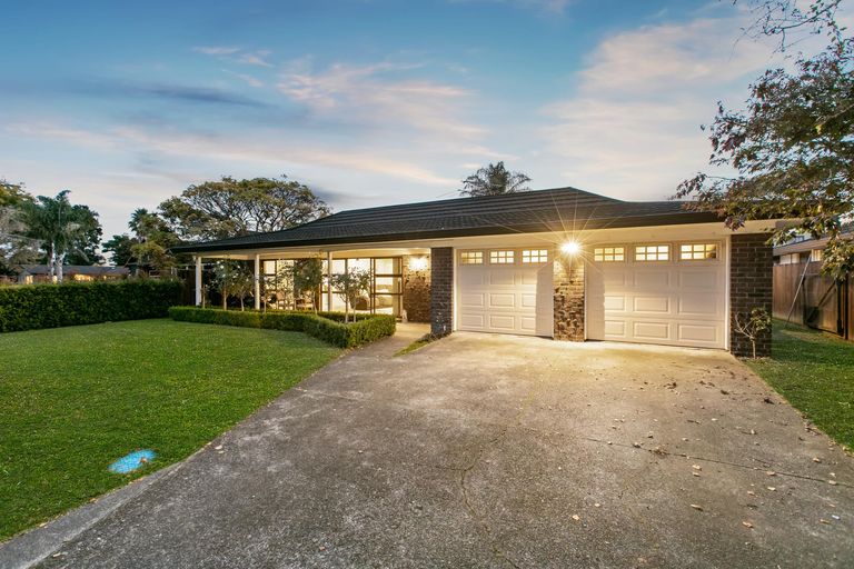 Photo of property in 7 Zenith Place, Conifer Grove, Takanini, 2112