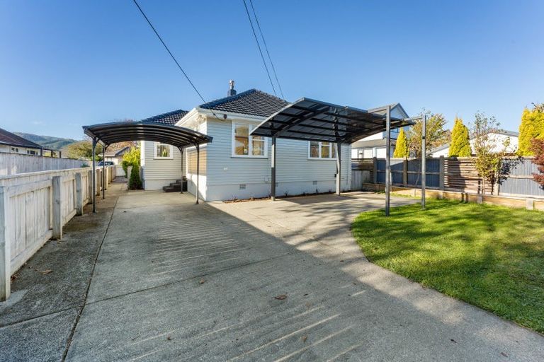 Photo of property in 13 Thackeray Street, Trentham, Upper Hutt, 5018