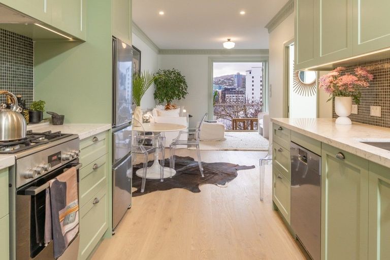 Photo of property in Hamilton Flats, 1/9 Hawker Street, Mount Victoria, Wellington, 6011