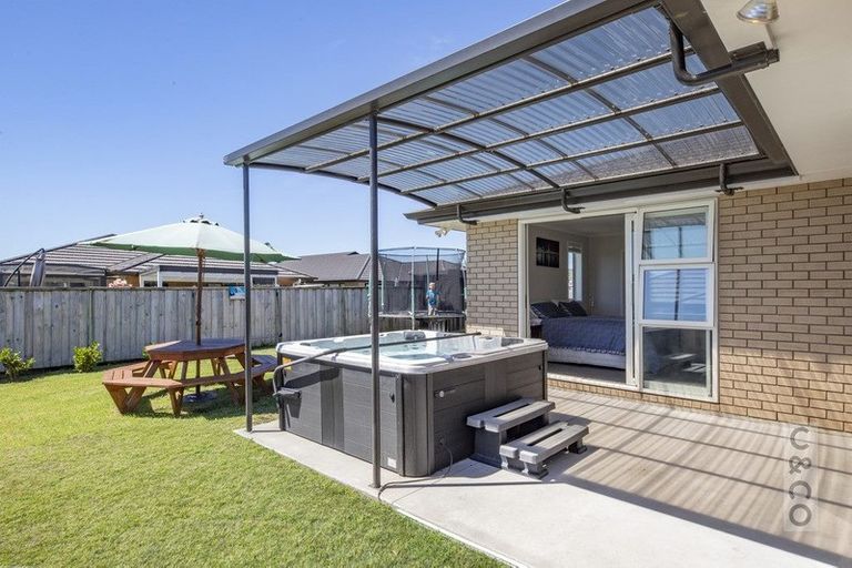 Photo of property in 7 Orchard Terrace, Riverhead, 0820