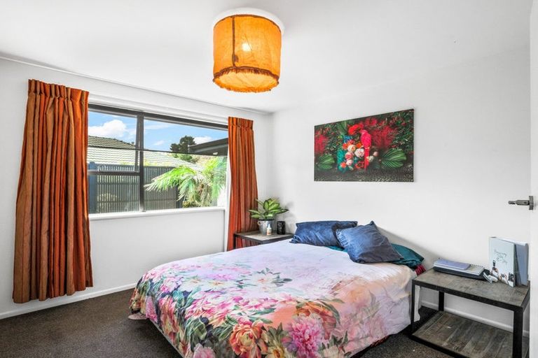 Photo of property in 12 Thurso Place, New Brighton, Christchurch, 8083