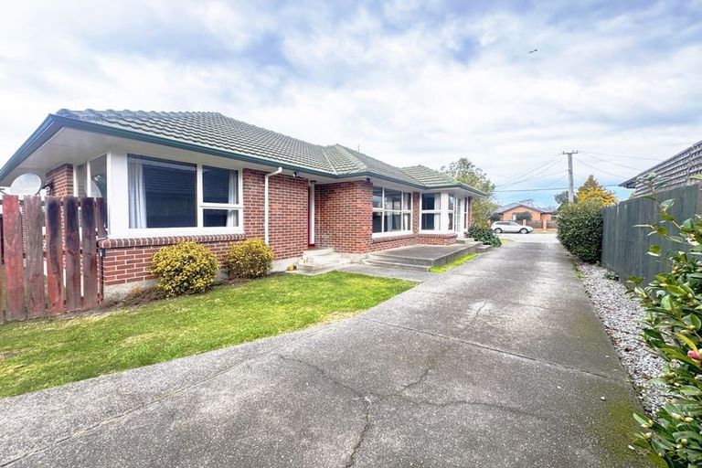 Photo of property in 50 Staveley Street, Avonhead, Christchurch, 8042