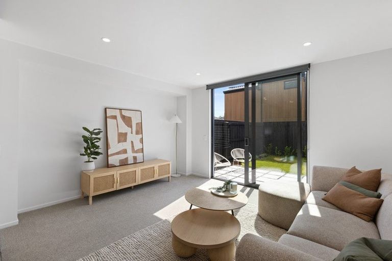 Photo of property in 2/88 Holly Road, St Albans, Christchurch, 8014