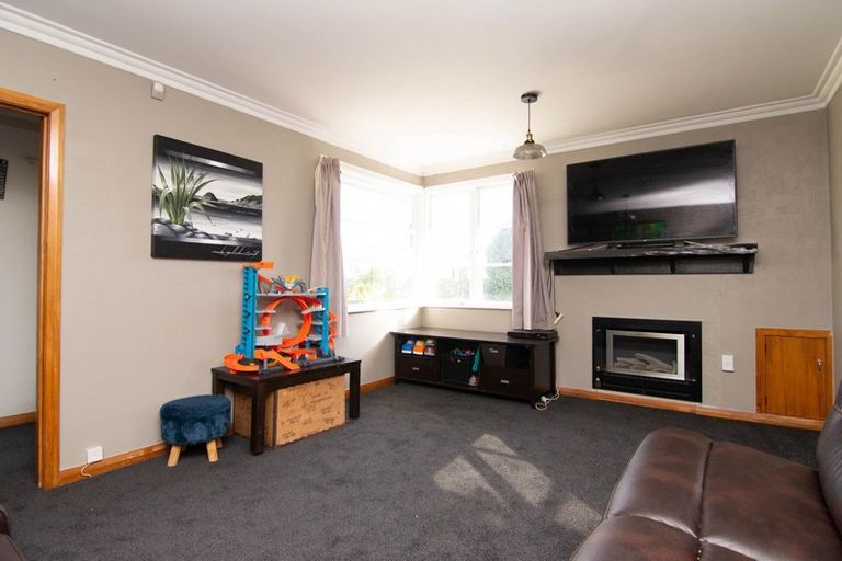 Photo of property in 75 Botanical Road, Takaro, Palmerston North, 4412