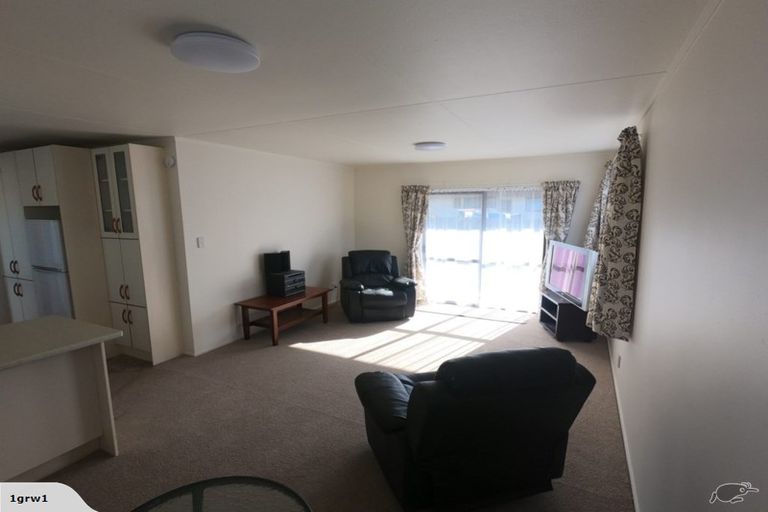 Photo of property in 35a Crawshaw Drive, Nawton, Hamilton, 3200