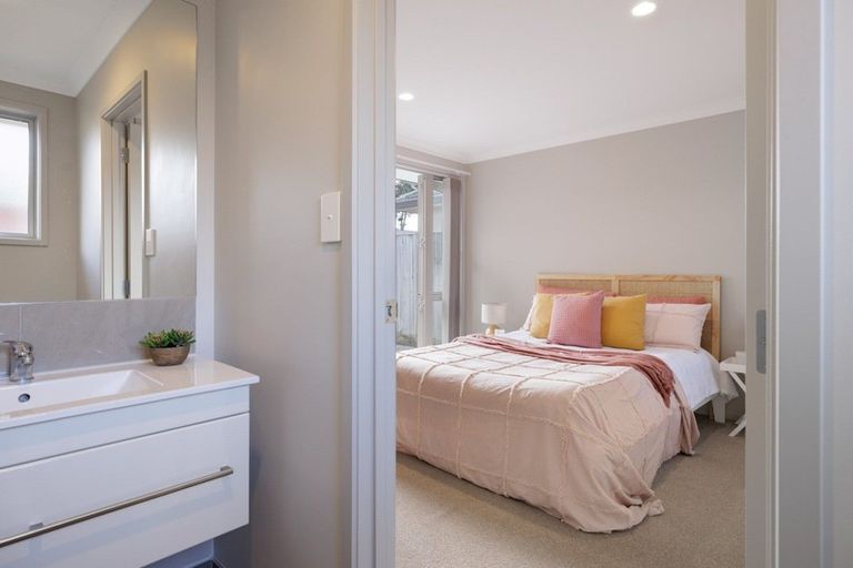 Photo of property in 9a Dickson Road, Papamoa Beach, Papamoa, 3118