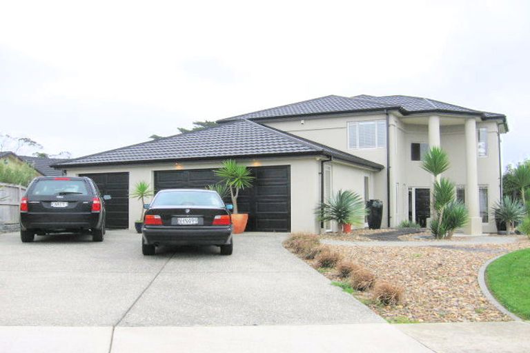 Photo of property in 84 Te Wharau Drive, Greenhithe, Auckland, 0632