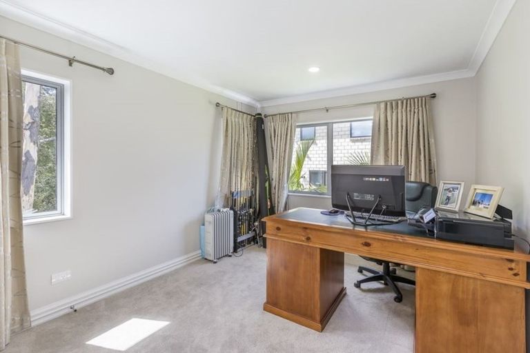 Photo of property in 47 Blacks Road, Greenhithe, Auckland, 0632