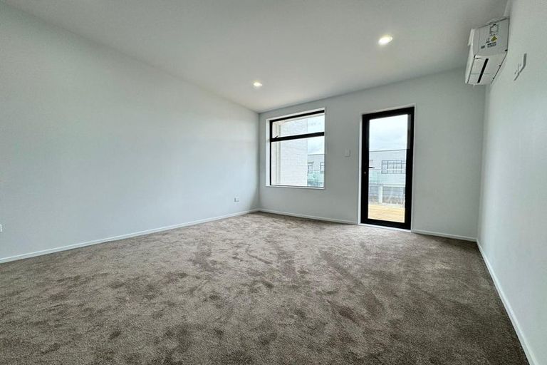 Photo of property in 84 Kauri Heart Avenue, Takanini, 2112