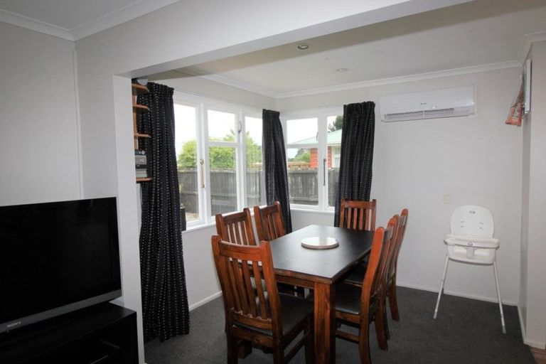 Photo of property in 28 Railway Road, Dunsandel, 7682
