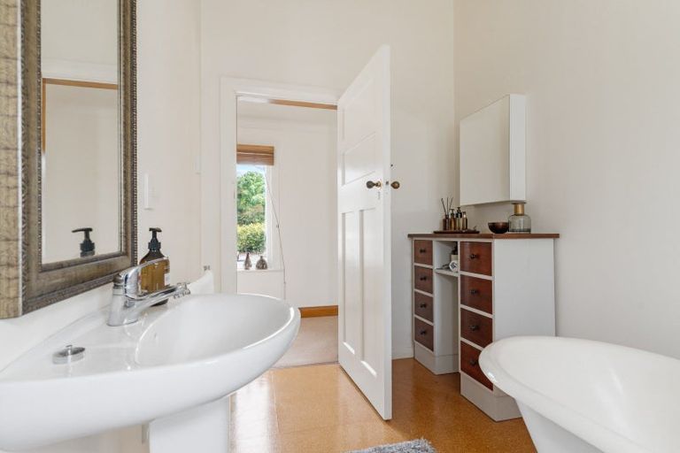 Photo of property in 29 Philip Street, Carterton, 5713