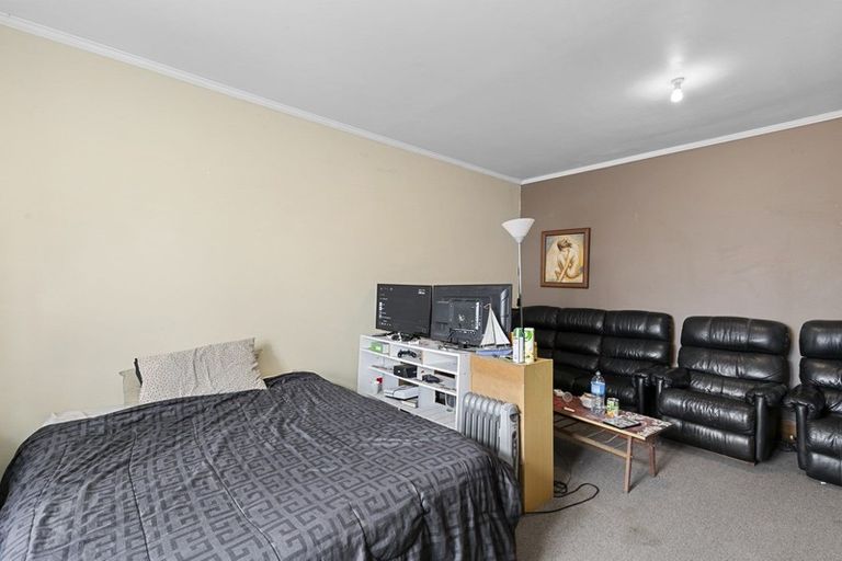 Photo of property in 12 Te Mome Road, Alicetown, Lower Hutt, 5010