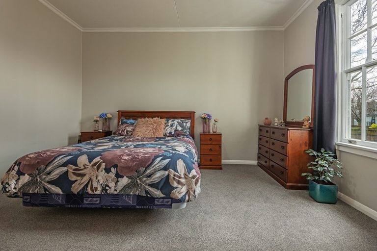 Photo of property in 74 Milson Line, Milson, Palmerston North, 4414