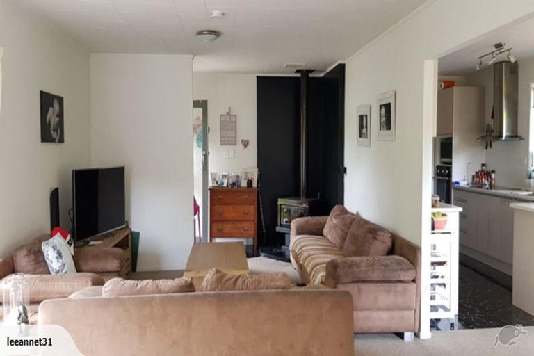 Photo of property in 15 Tallington Crescent, Torbay, Auckland, 0630