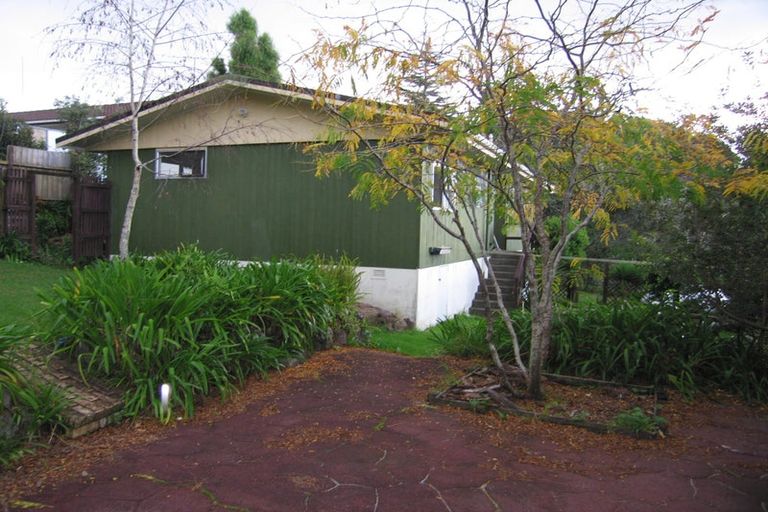 Photo of property in 87 Langana Avenue, Browns Bay, Auckland, 0630