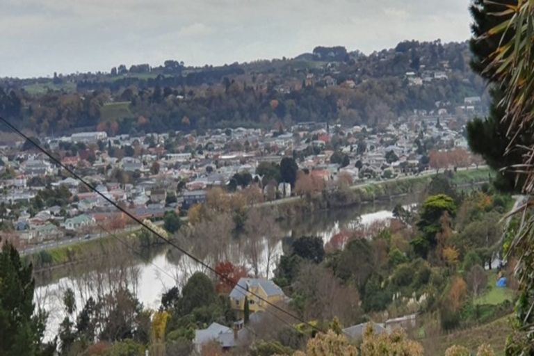 Photo of property in 28 Shakespeare Road, Bastia Hill, Whanganui, 4500