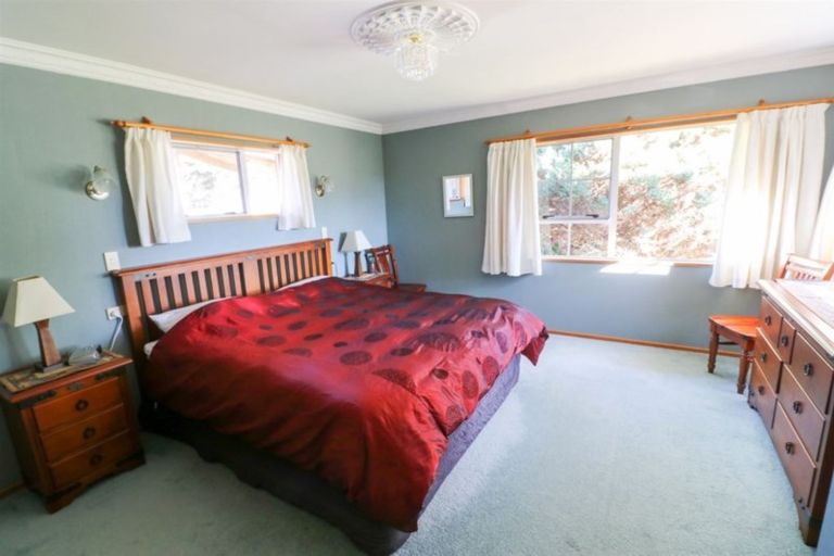 Photo of property in 210 Cowper Road, Dannevirke, 4976