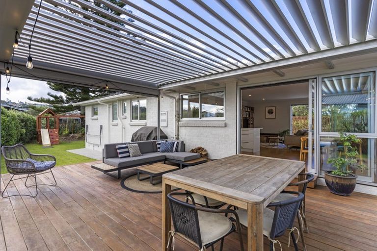 Photo of property in 2 Hatton Road, Orewa, 0931