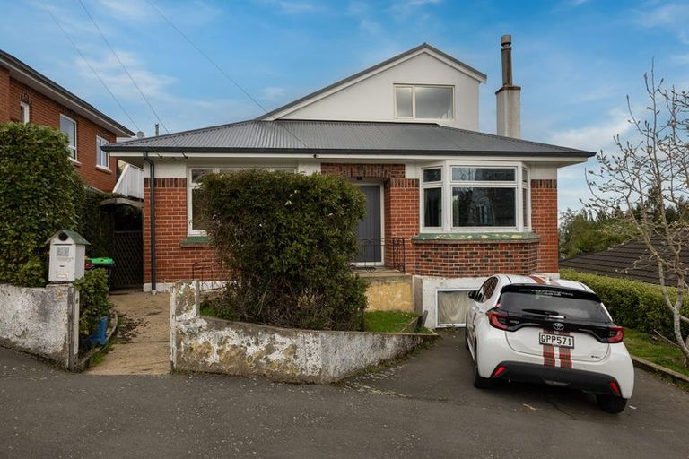Photo of property in 51 Durham Street, Kenmure, Dunedin, 9011