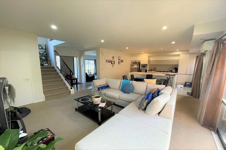Photo of property in 4 Helianthus Avenue, Flat Bush, Auckland, 2019