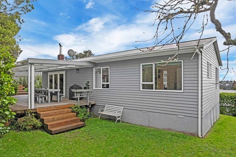 Photo of property in 107 Birkdale Road, Birkdale, Auckland, 0626