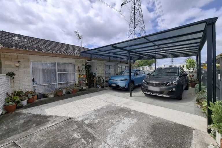Photo of property in 2/17 Berwyn Avenue, Takanini, 2112