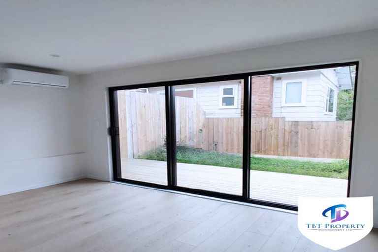 Photo of property in 3/11 Stottholm Road, Titirangi, Auckland, 0604