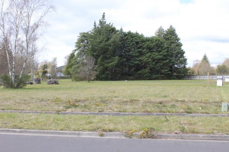 Photo of property in 11 Ngahana Place, Turangi, 3334