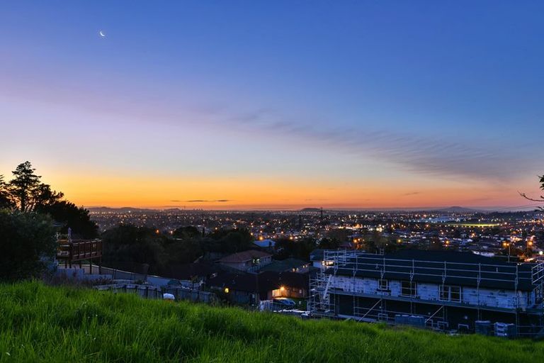 Photo of property in 105 Te Irirangi Drive, Clover Park, Auckland, 2019