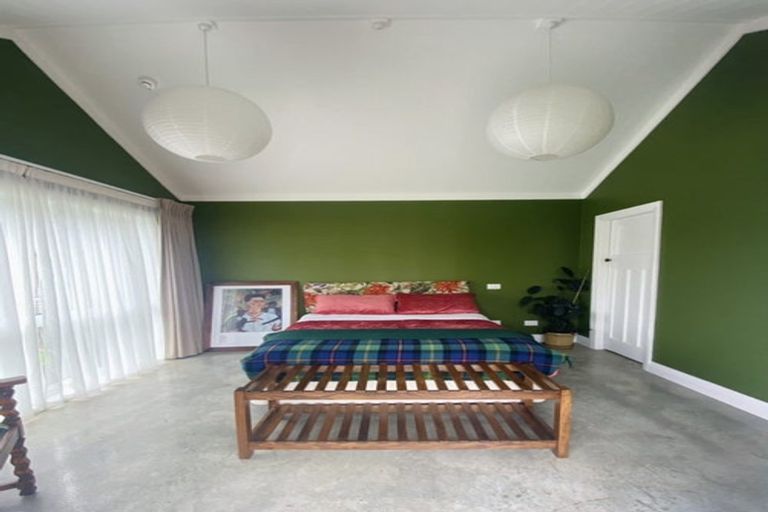 Photo of property in 37 Amohia Street, Paraparaumu, 5032