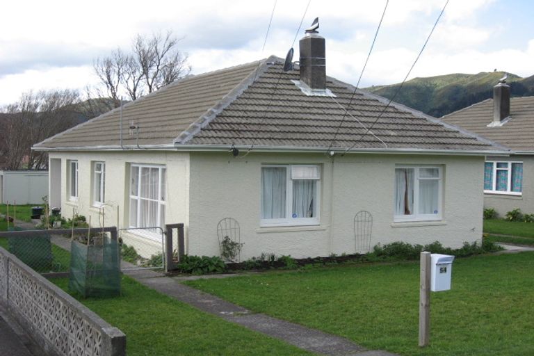 Photo of property in 54 Wainuiomata Road, Wainuiomata, Lower Hutt, 5014