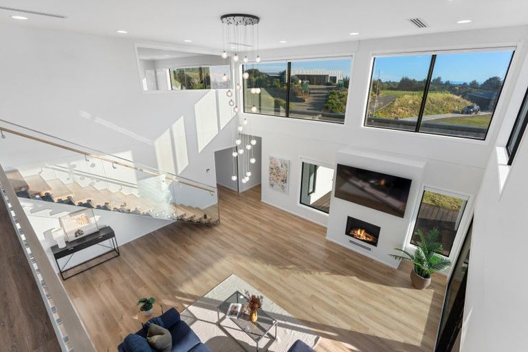 Photo of property in 1 Stetson Rise, Waikanae, 5391