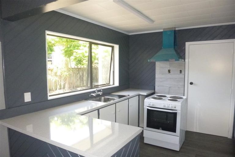 Photo of property in 206 Major Drive, Kelson, Lower Hutt, 5010