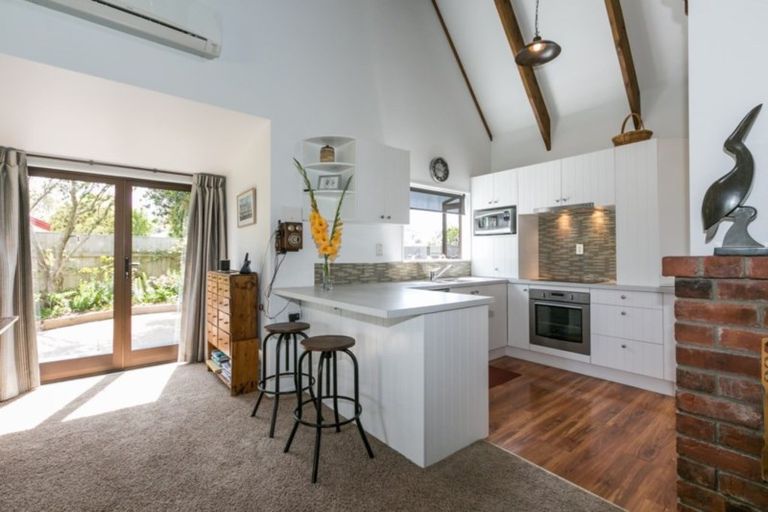 Photo of property in 70 Le Quesne Road, Bay View, Napier, 4104