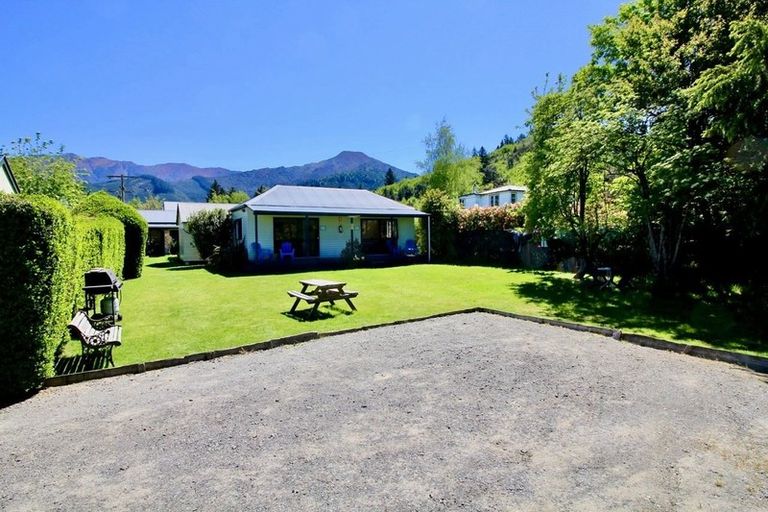 Photo of property in 1 Devon Street, Hanmer Springs, 7334