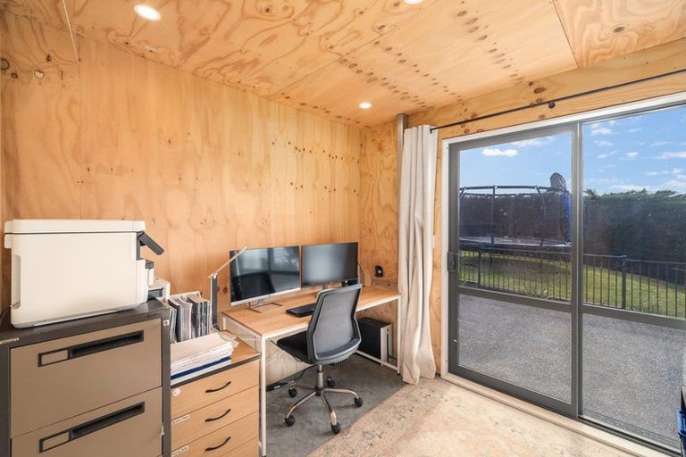 Photo of property in 83 Major Hornbrook Road, Mount Pleasant, Christchurch, 8081