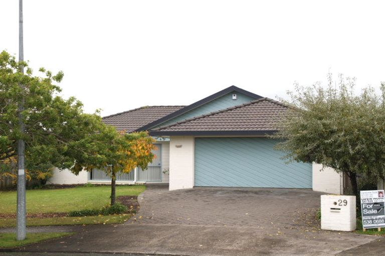 Photo of property in 29 Ben Nevis Place, Northpark, Auckland, 2013