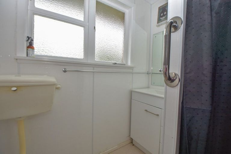 Photo of property in 248 High Street North, Carterton, 5713