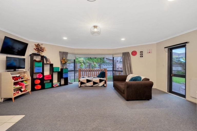 Photo of property in 7 Dowman Place, Te Puke, 3119