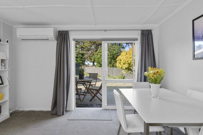 Photo of property in 15 South Crescent, Amberley, 7481