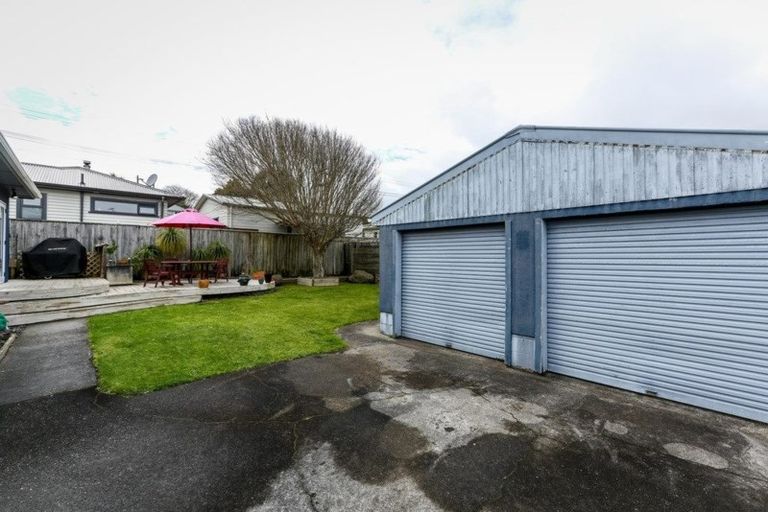 Photo of property in 3 Ranfurly Street, Frankleigh Park, New Plymouth, 4310