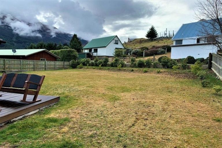 Photo of property in 37 Hewson Crescent, Lake Hawea, Wanaka, 9382