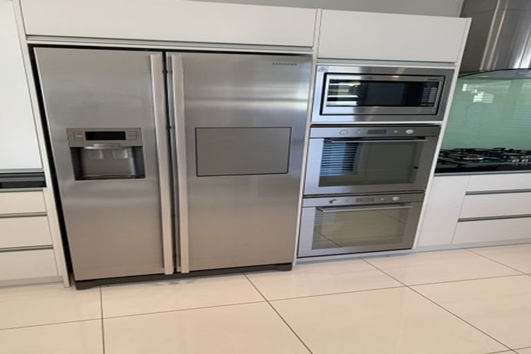 Photo of property in 143a Oceanview Road, Mount Maunganui, 3116