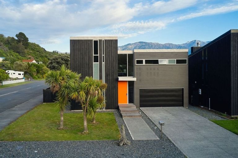 Photo of property in 14a Margate Street, Kaikoura, 7300