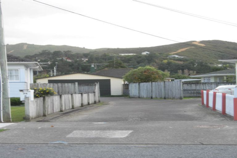 Photo of property in 2/74 Dyer Street, Epuni, Lower Hutt, 5011
