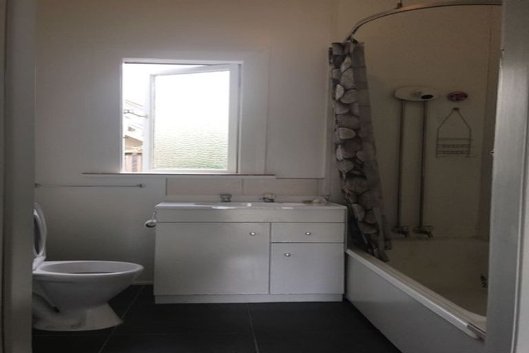 Photo of property in 19 Carlyle Street, North East Valley, Dunedin, 9010