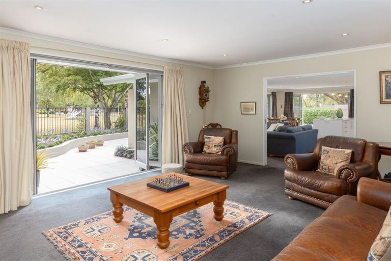 Photo of property in 10 Willowbrook Place, Fendalton, Christchurch, 8052